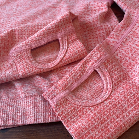 Perfect condition gymshark workout crop top - Picture 3 of 7